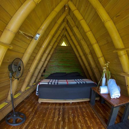 La Perla Negra - Black Pearl Eco Hostel Сан Рафаел Екстериор снимка