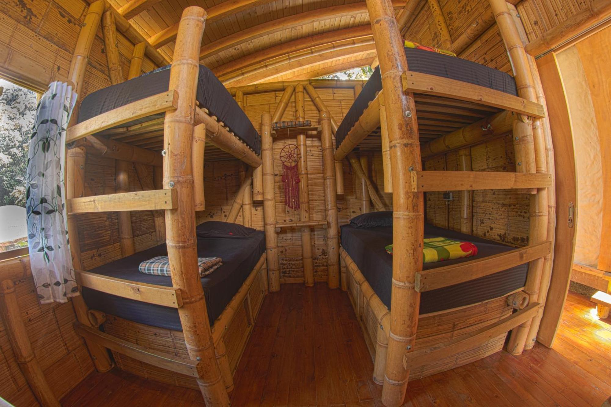 La Perla Negra - Black Pearl Eco Hostel Сан Рафаел Екстериор снимка