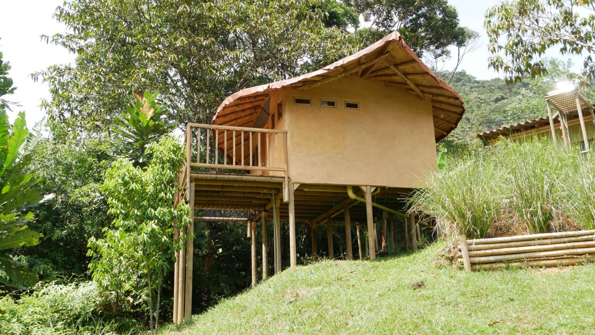 La Perla Negra - Black Pearl Eco Hostel Сан Рафаел Екстериор снимка